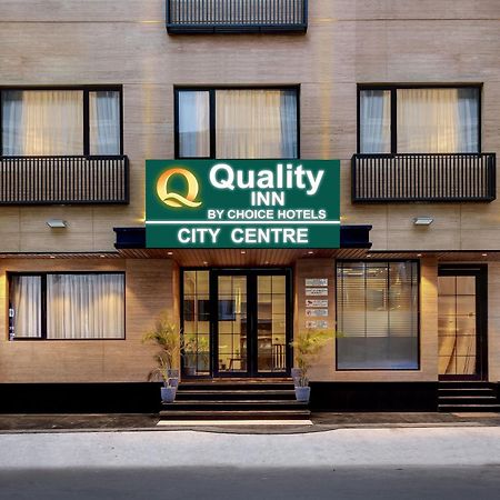 Quality Inn City Centre Benares Buitenkant foto